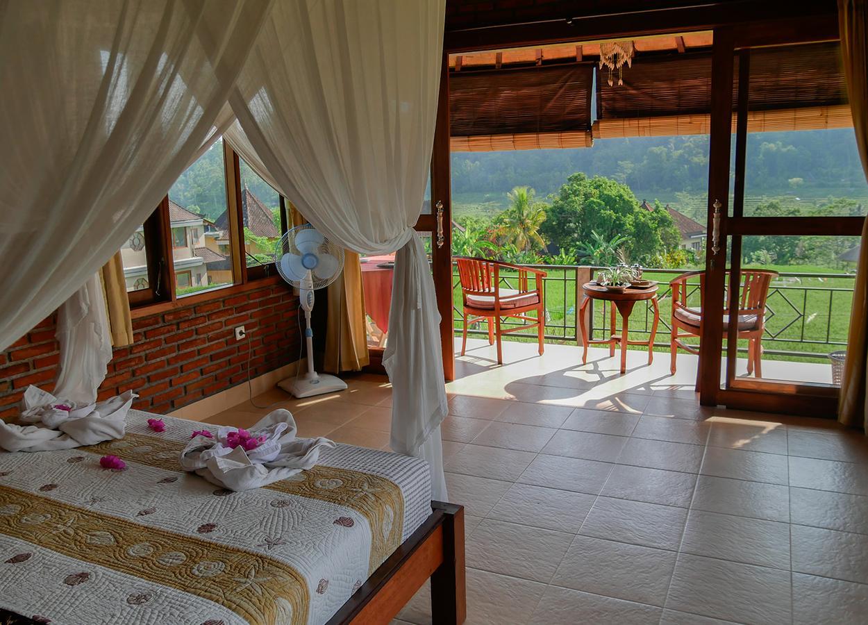 Embang Homestay 시데멘 외부 사진