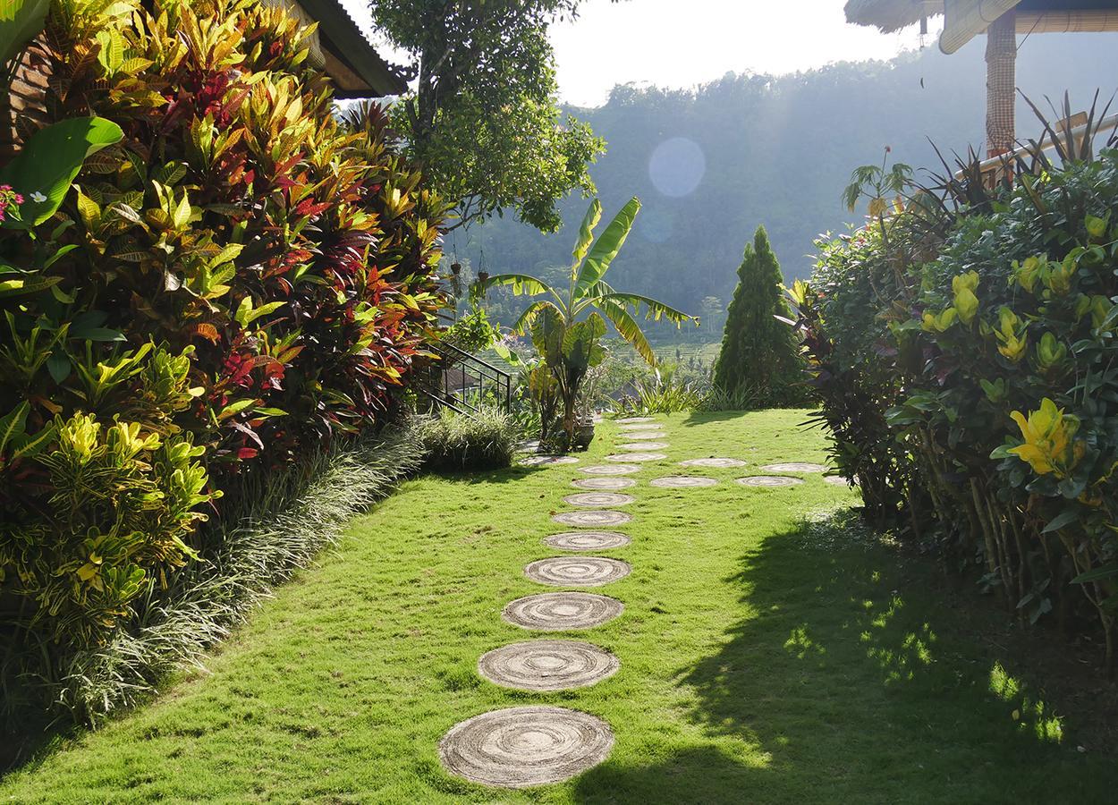 Embang Homestay 시데멘 외부 사진