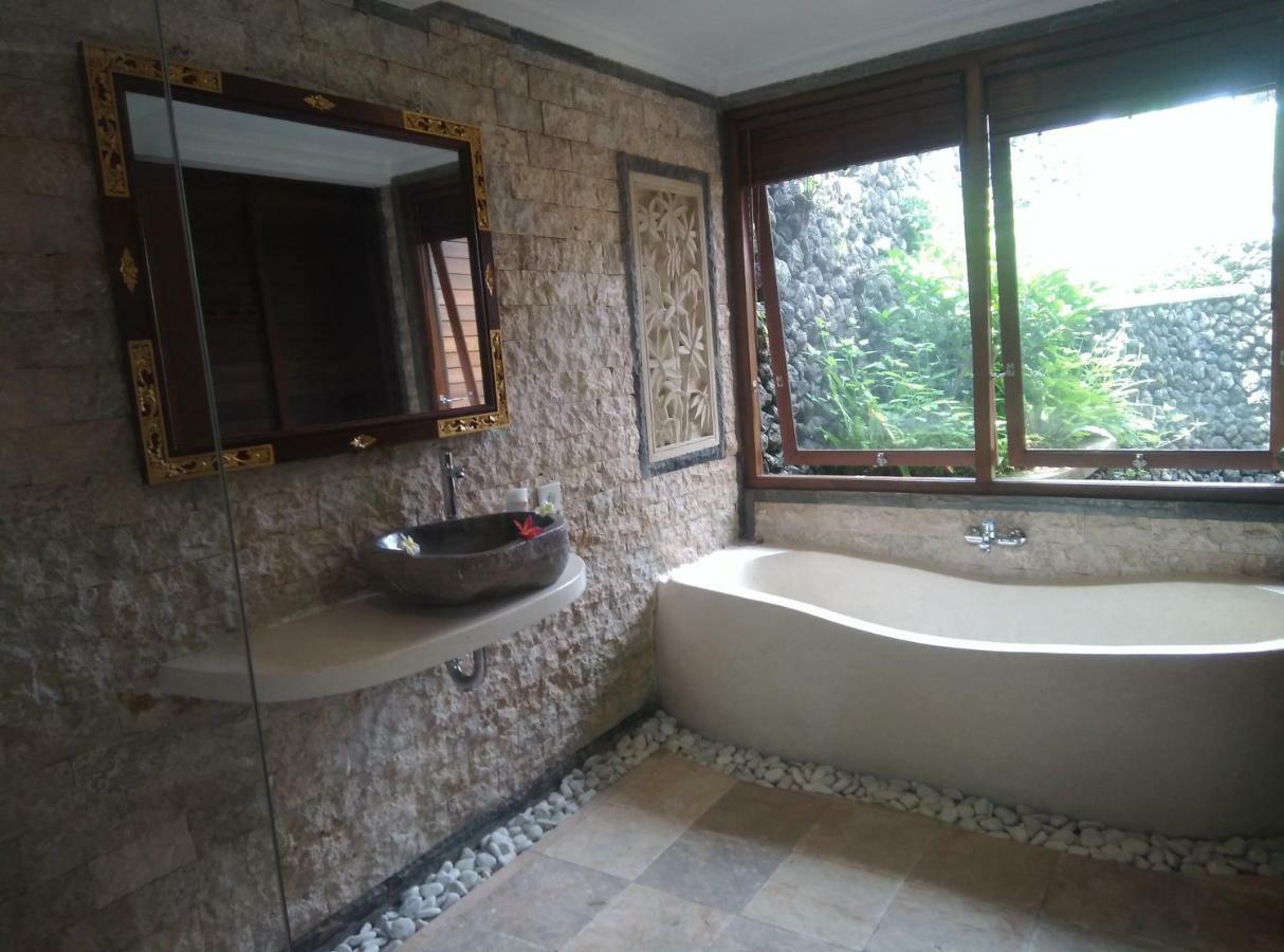 Embang Homestay 시데멘 외부 사진