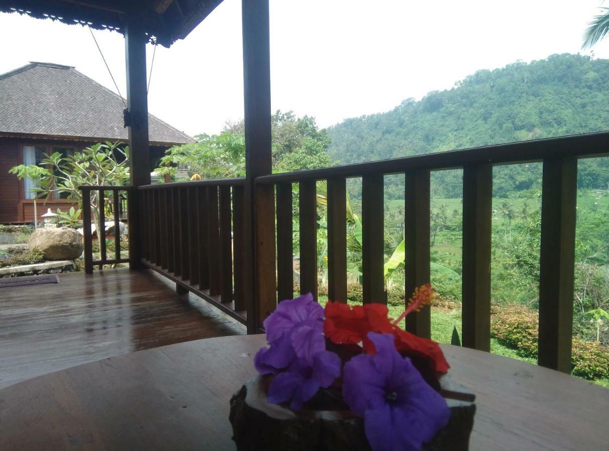 Embang Homestay 시데멘 외부 사진
