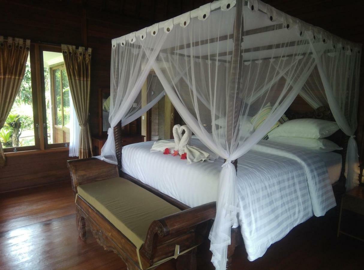 Embang Homestay 시데멘 외부 사진